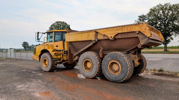 Location de benne Mouvaux : solutions rapides pour vos chantiers